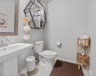 8727 Gleaming Village Way - Photo Thumbnail 23