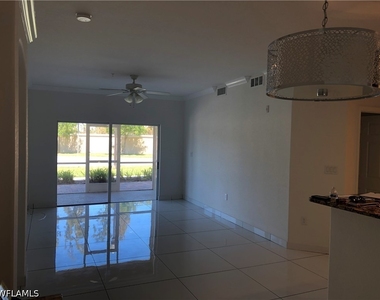 13150 Bella Casa Circle - Photo Thumbnail 4