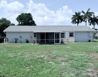 1211 Se 35th Street - Photo Thumbnail 17