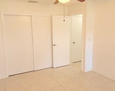 1211 Se 35th Street - Photo Thumbnail 12