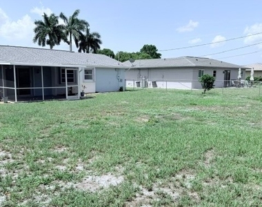 1211 Se 35th Street - Photo Thumbnail 16