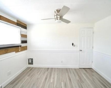 20551 Tahitian Boulevard - Photo Thumbnail 4
