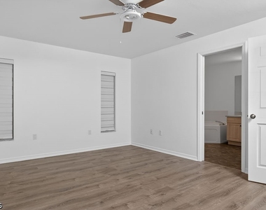 11580 Forest Mere Dr - Photo Thumbnail 13
