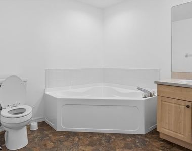 11580 Forest Mere Dr - Photo Thumbnail 15