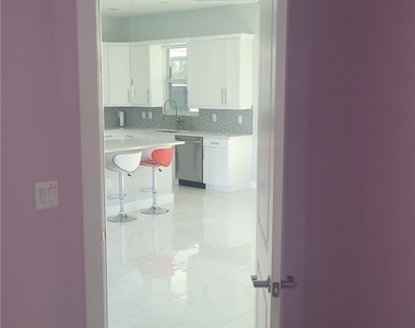 653 Foxchase Drive - Photo Thumbnail 22