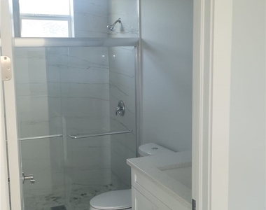 653 Foxchase Drive - Photo Thumbnail 11