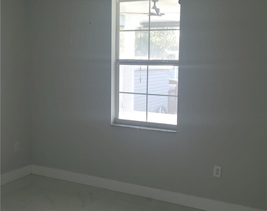 653 Foxchase Drive - Photo Thumbnail 29
