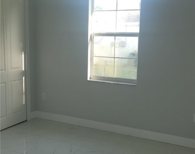 653 Foxchase Drive - Photo Thumbnail 27