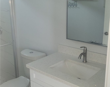 653 Foxchase Drive - Photo Thumbnail 6