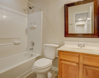 822 Crabapple Way - Photo Thumbnail 15