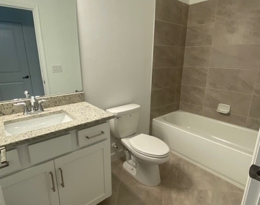 11211 Timber Creek Drive - Photo Thumbnail 9