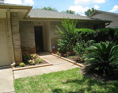 3103 Sam Houston Drive - Photo Thumbnail 30
