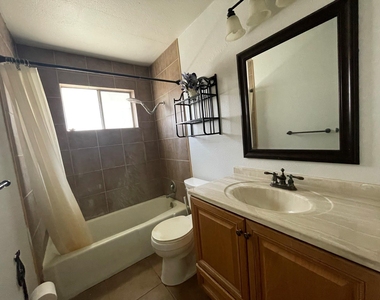 3103 Sam Houston Drive - Photo Thumbnail 16
