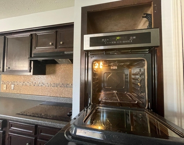 3103 Sam Houston Drive - Photo Thumbnail 1
