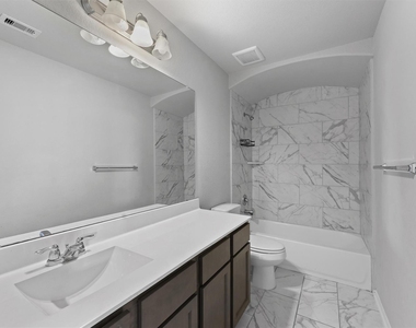 5443 Grand View Drive - Photo Thumbnail 12