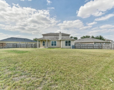 18607 Shavano Court - Photo Thumbnail 36