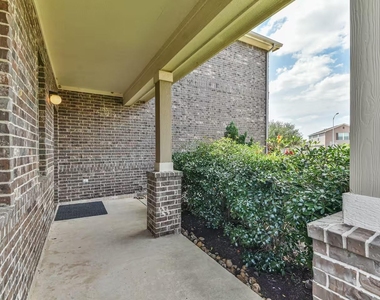18607 Shavano Court - Photo Thumbnail 1