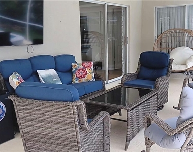 816 Belville Boulevard - Photo Thumbnail 2