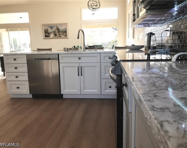 816 Belville Boulevard - Photo Thumbnail 11