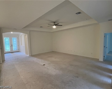 9353 Glenforest Drive - Photo Thumbnail 8