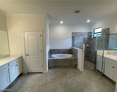 9353 Glenforest Drive - Photo Thumbnail 10
