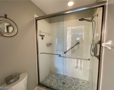 9009 Michael Circle - Photo Thumbnail 17