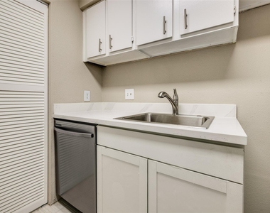 3654 Ocee Street - Photo Thumbnail 12
