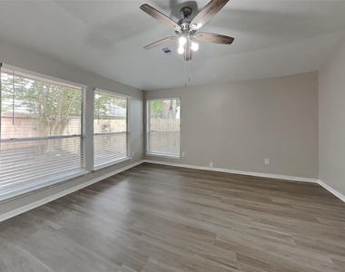 14515 Enola Drive - Photo Thumbnail 4