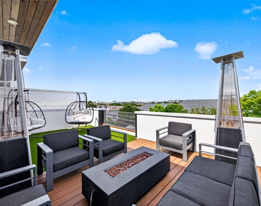607 Memorial Heights Drive - Photo Thumbnail 33