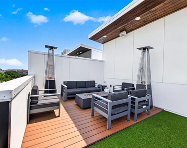 607 Memorial Heights Drive - Photo Thumbnail 29