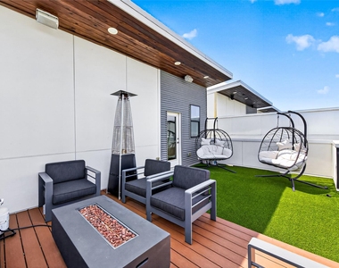 607 Memorial Heights Drive - Photo Thumbnail 34