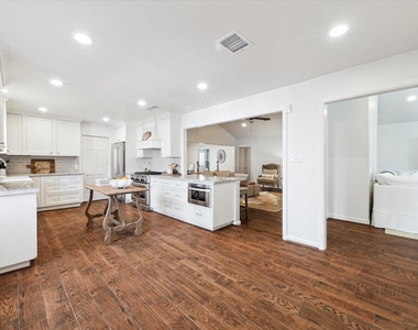 737 Country Lane - Photo Thumbnail 14