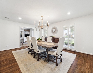 737 Country Lane - Photo Thumbnail 9