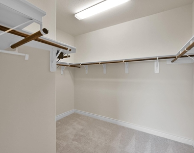 122 Kinnerly Peak Place - Photo Thumbnail 20