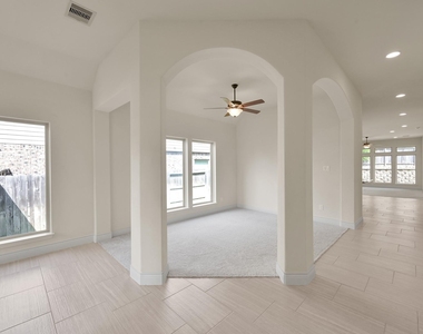 122 Kinnerly Peak Place - Photo Thumbnail 5