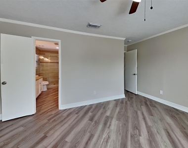 19526 Rocky Bank Drive - Photo Thumbnail 4