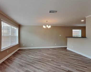 19526 Rocky Bank Drive - Photo Thumbnail 3
