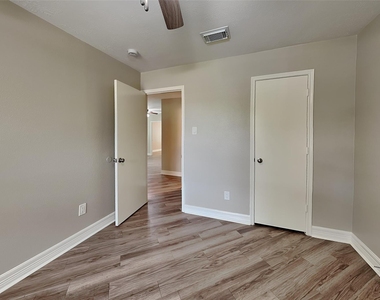 19526 Rocky Bank Drive - Photo Thumbnail 10