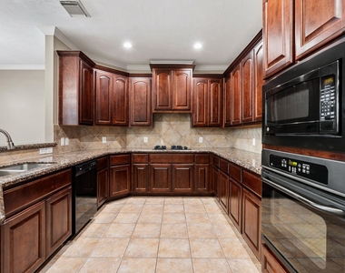 4223 Rose Street - Photo Thumbnail 14