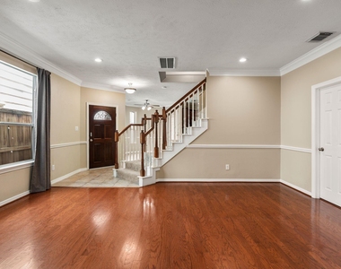 4223 Rose Street - Photo Thumbnail 3