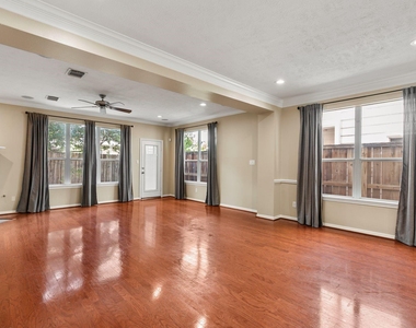 4223 Rose Street - Photo Thumbnail 6