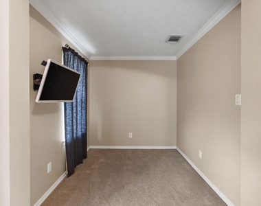 4223 Rose Street - Photo Thumbnail 21
