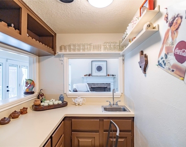 18310 Spellbrook Drive - Photo Thumbnail 17