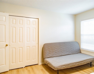 18310 Spellbrook Drive - Photo Thumbnail 10