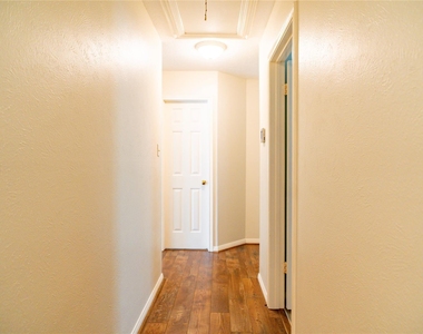 18310 Spellbrook Drive - Photo Thumbnail 6