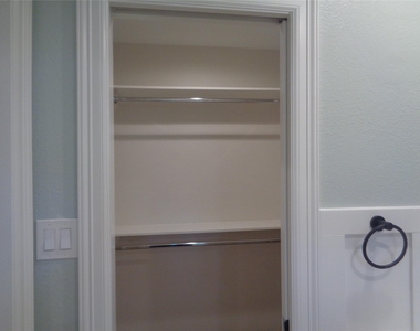 2035 Sherwood Forest Street - Photo Thumbnail 18