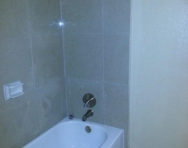 6705 Dinner Creek Court - Photo Thumbnail 8