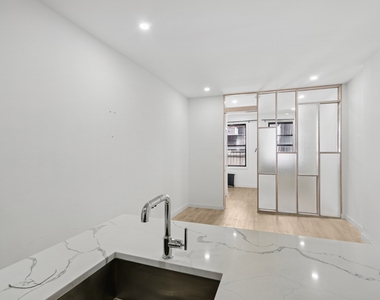 212 Lafayette Street - Photo Thumbnail 5