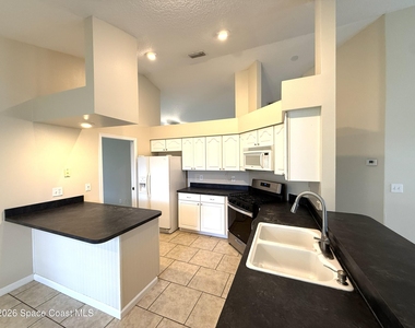 3429 Lawn Brook Court - Photo Thumbnail 8