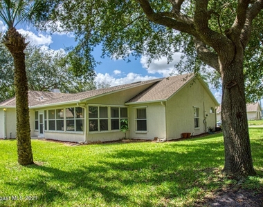 805 Crossbow Drive - Photo Thumbnail 15